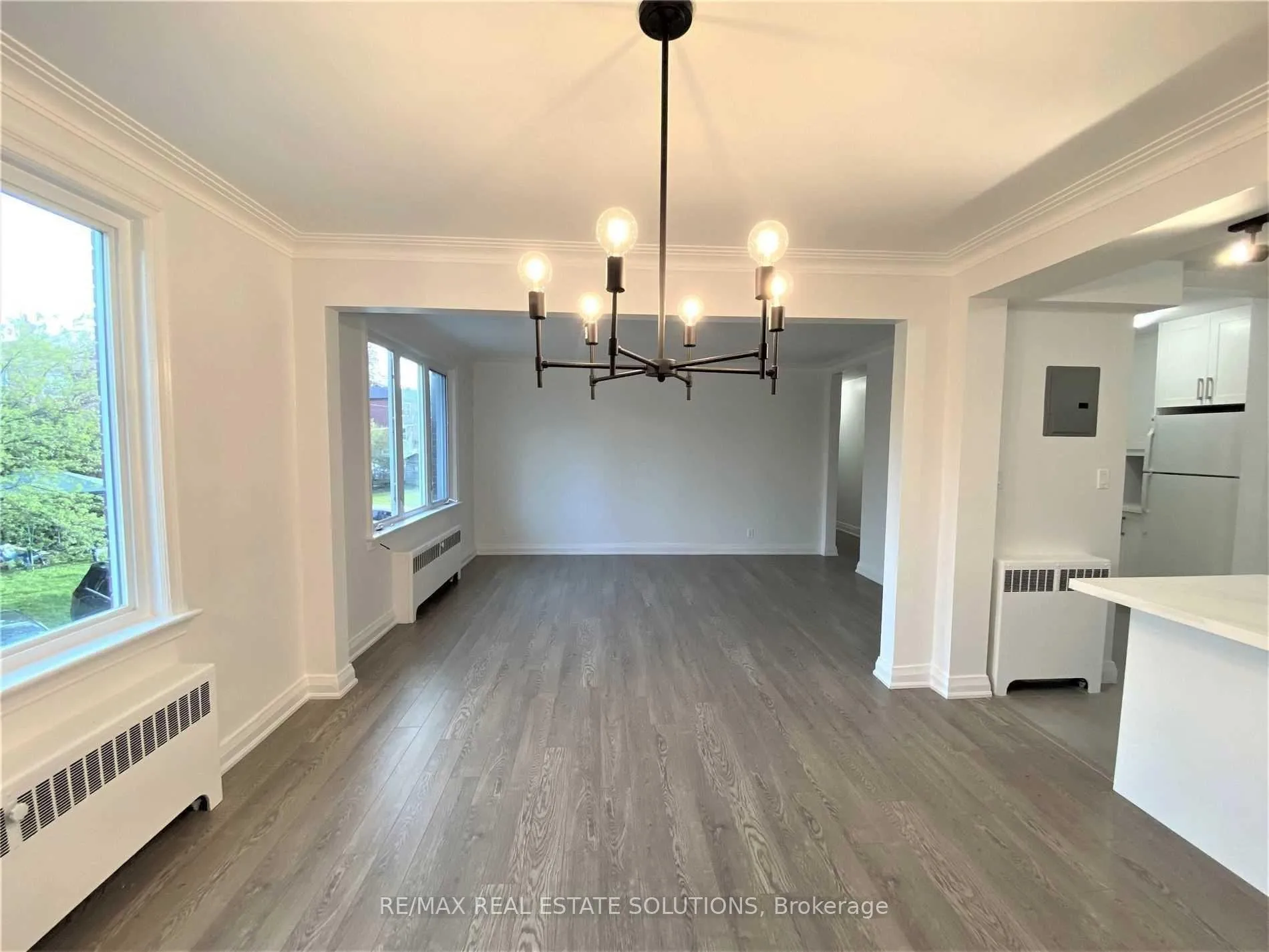Photo 3 of Unit 2, 5 Warwick Avenue, Toronto, Humewood-Cedarvale — HOMEH