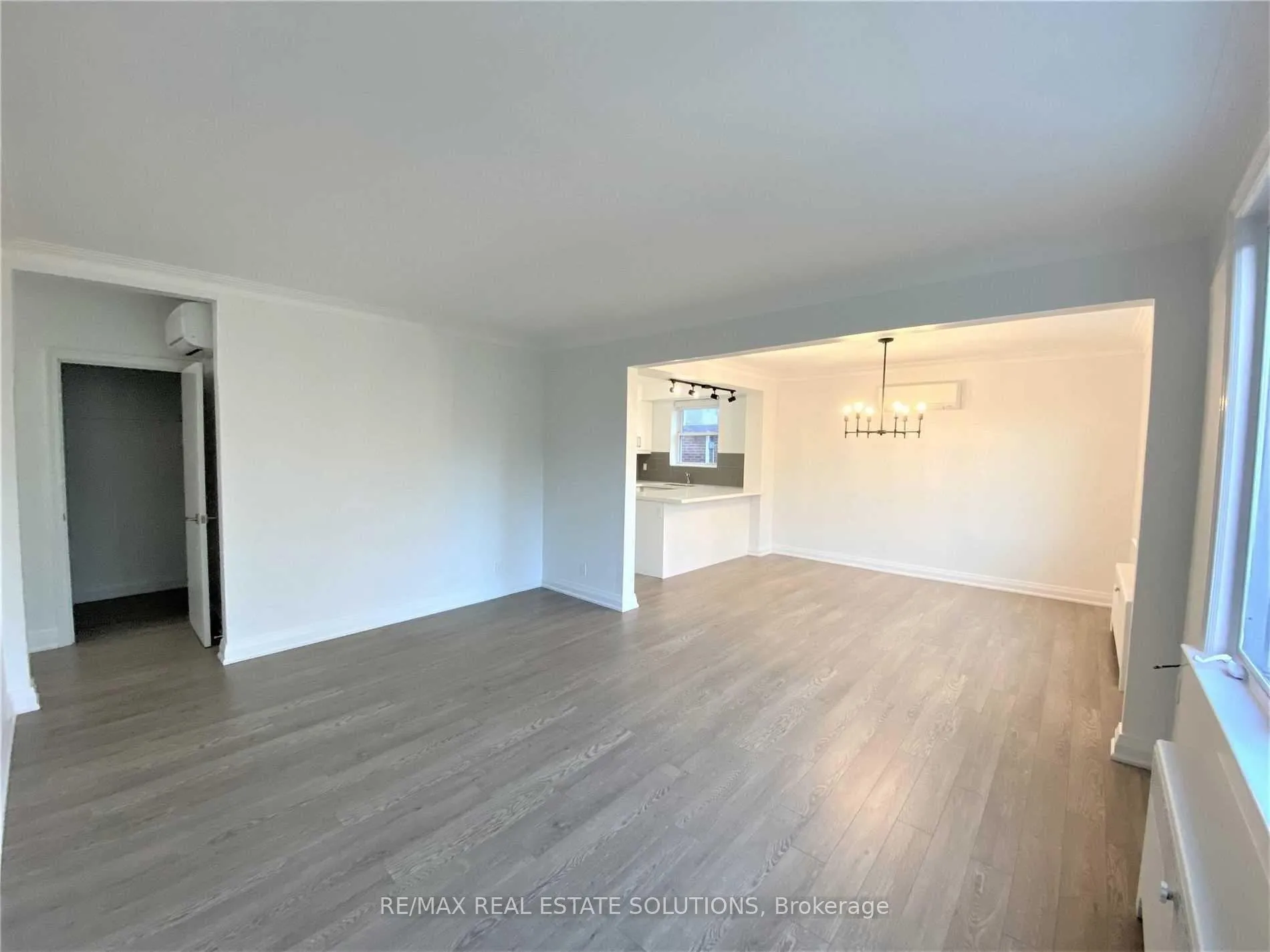 Photo 5 of Unit 2, 5 Warwick Avenue, Toronto, Humewood-Cedarvale — HOMEH