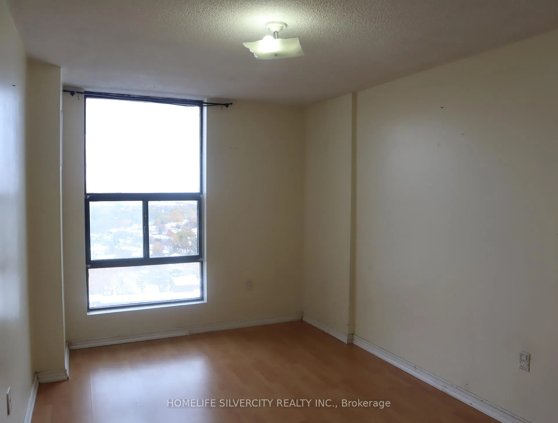 Photo 5 of Unit 2009, 4 Kings Cross Road, Brampton, Queen Street Corridor — HOMEH
