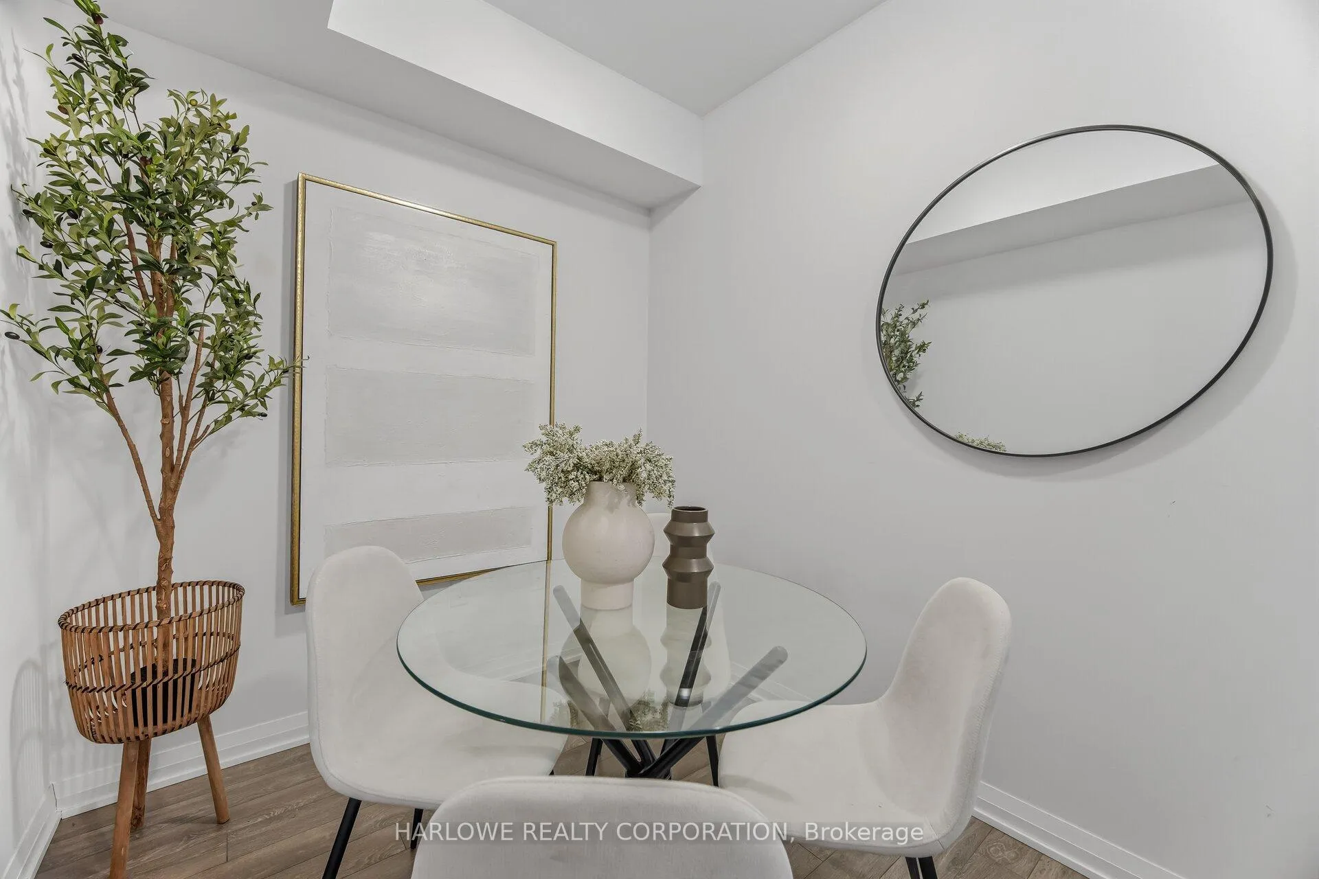 Photo 12 of Unit 720, 99 Eagle Rock Way, Vaughan, Rural Vaughan — HOMEH
