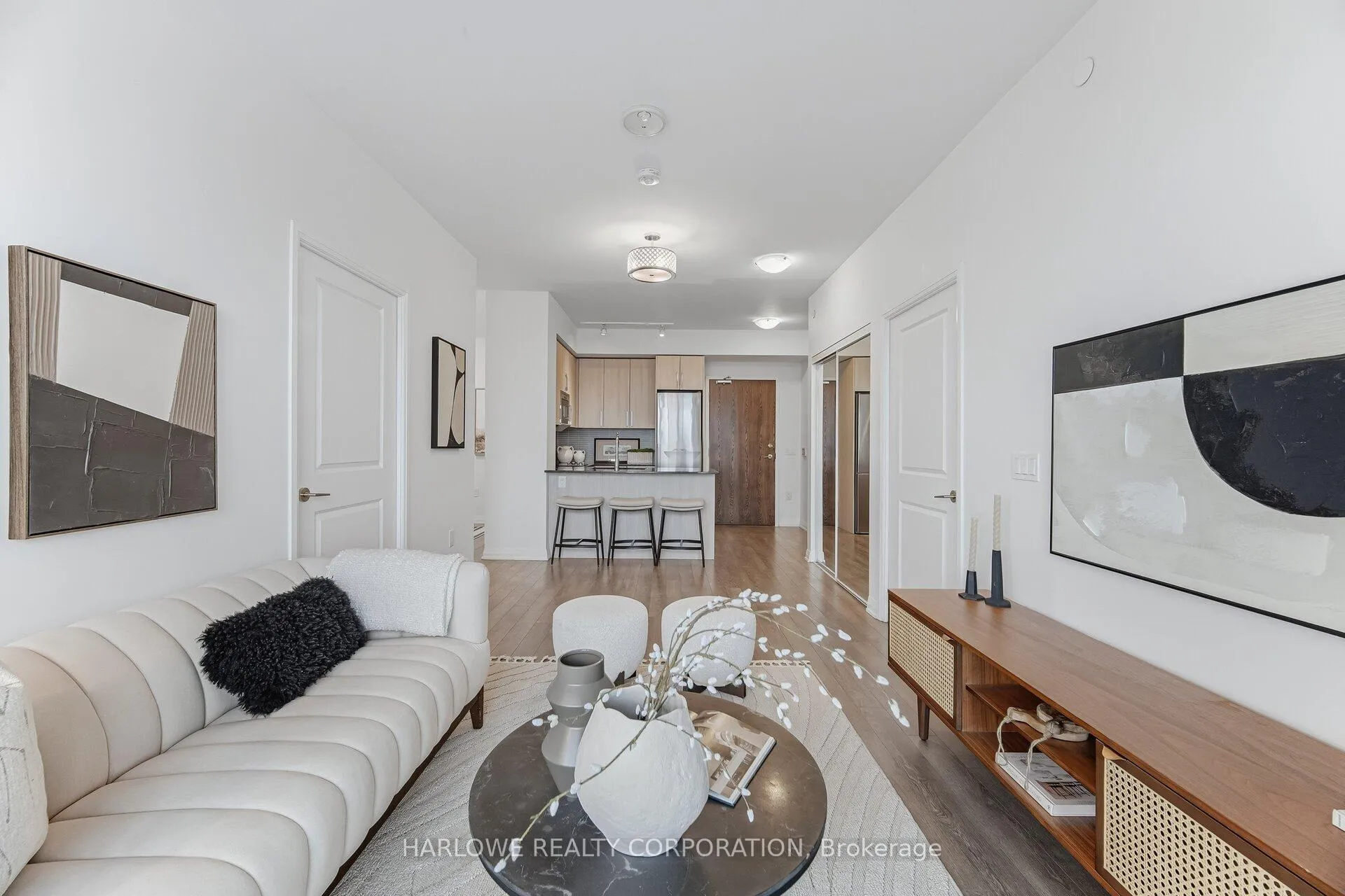 Photo 18 of Unit 720, 99 Eagle Rock Way, Vaughan, Rural Vaughan — HOMEH