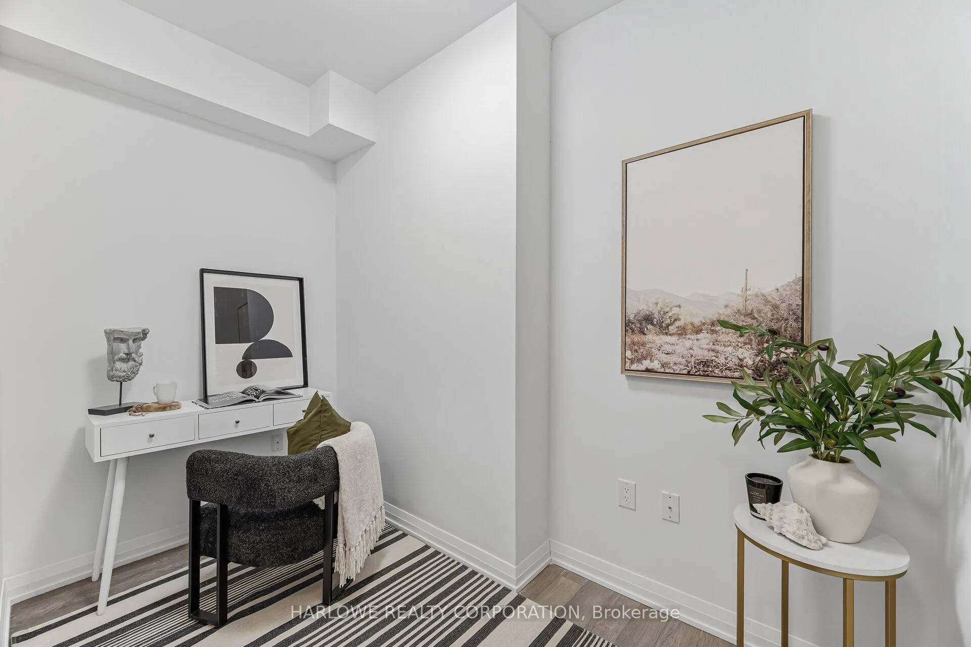 Photo 19 of Unit 720, 99 Eagle Rock Way, Vaughan, Rural Vaughan — HOMEH