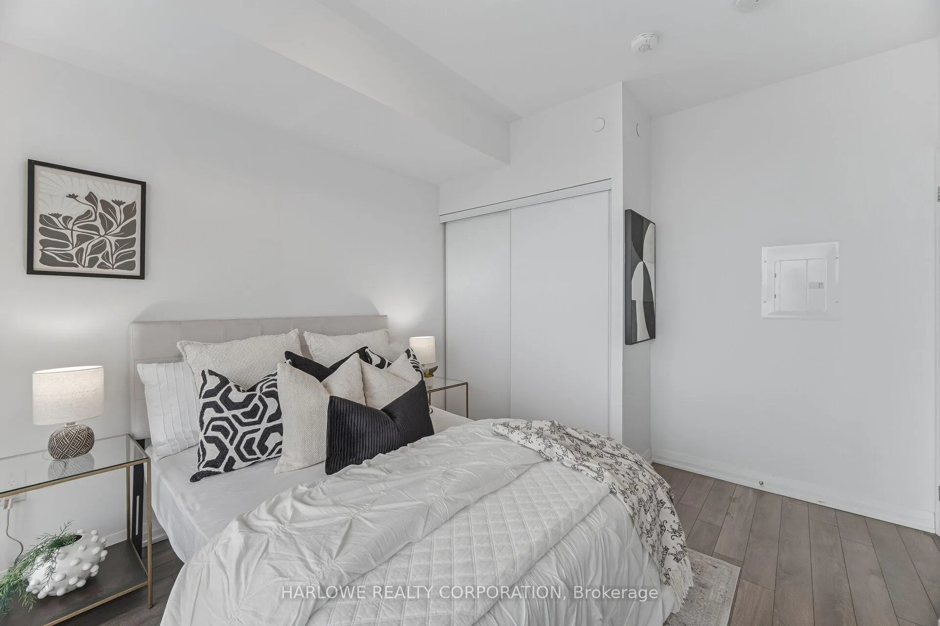Photo 29 of Unit 720, 99 Eagle Rock Way, Vaughan, Rural Vaughan — HOMEH