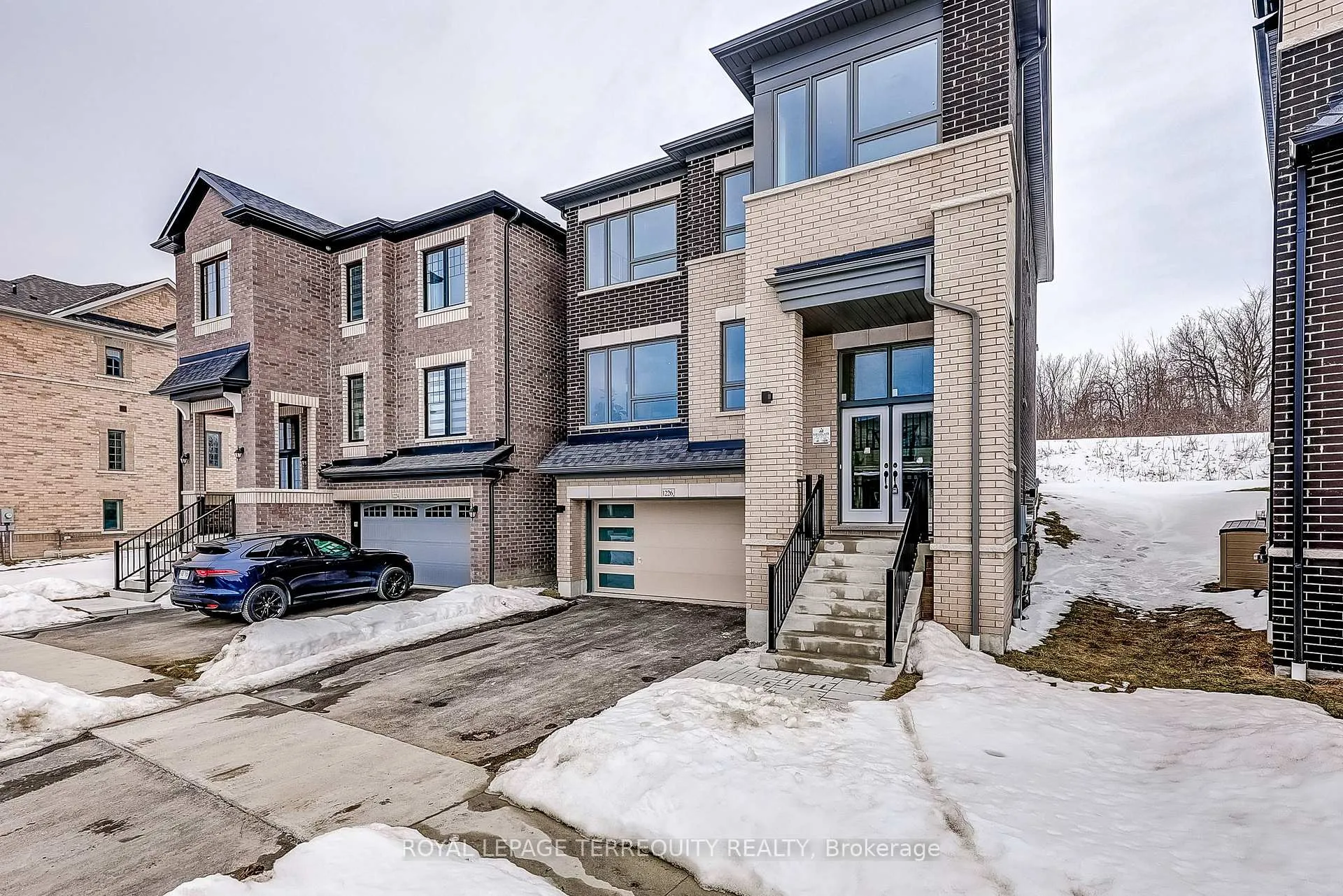 Photo 4 of 1226 Talisman Manor, Pickering, Rural Pickering — HOMEH