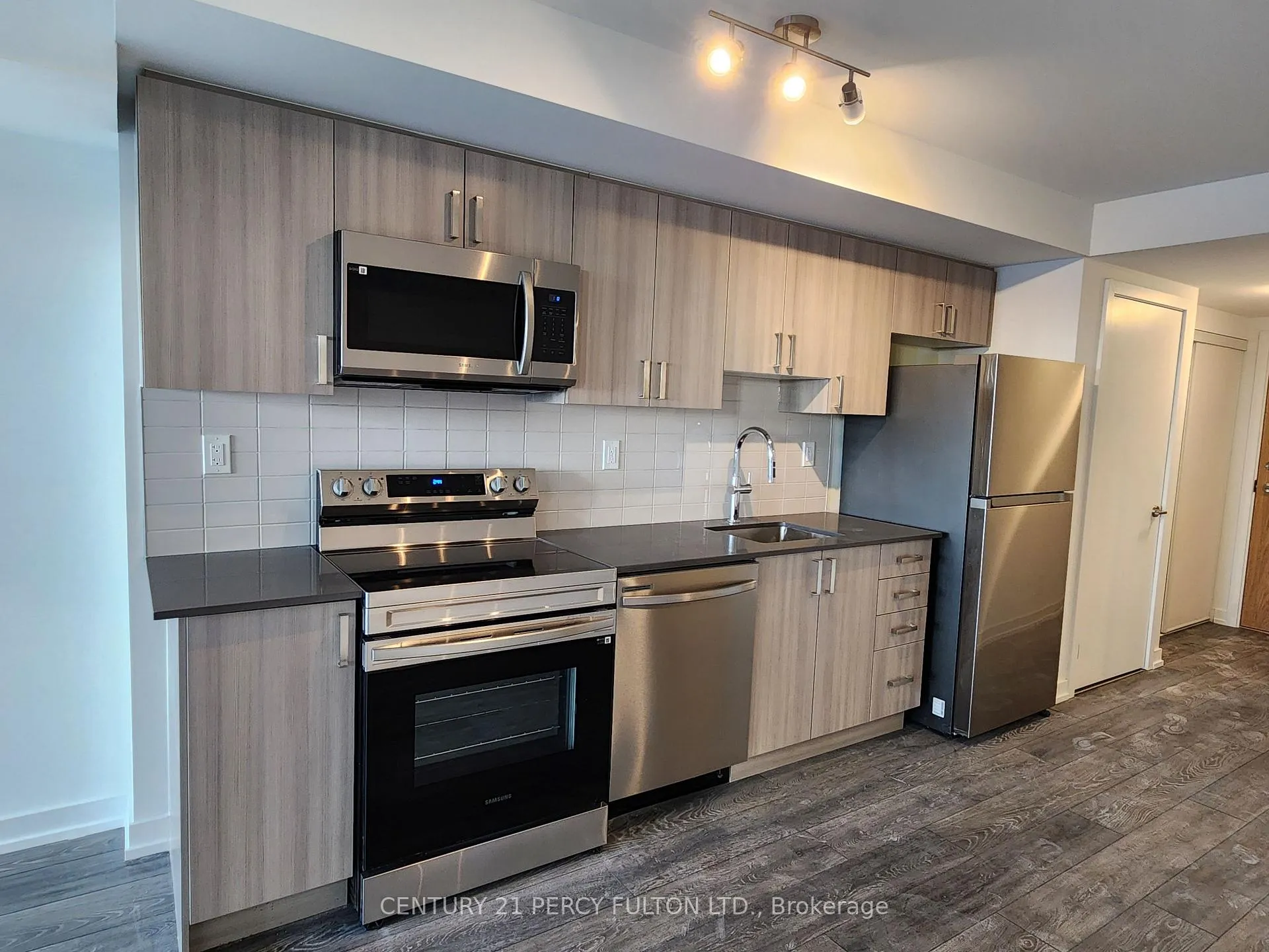 Photo 1 of Unit 1412, 1435 Celebration Drive, Pickering, Bay Ridges — HOMEH