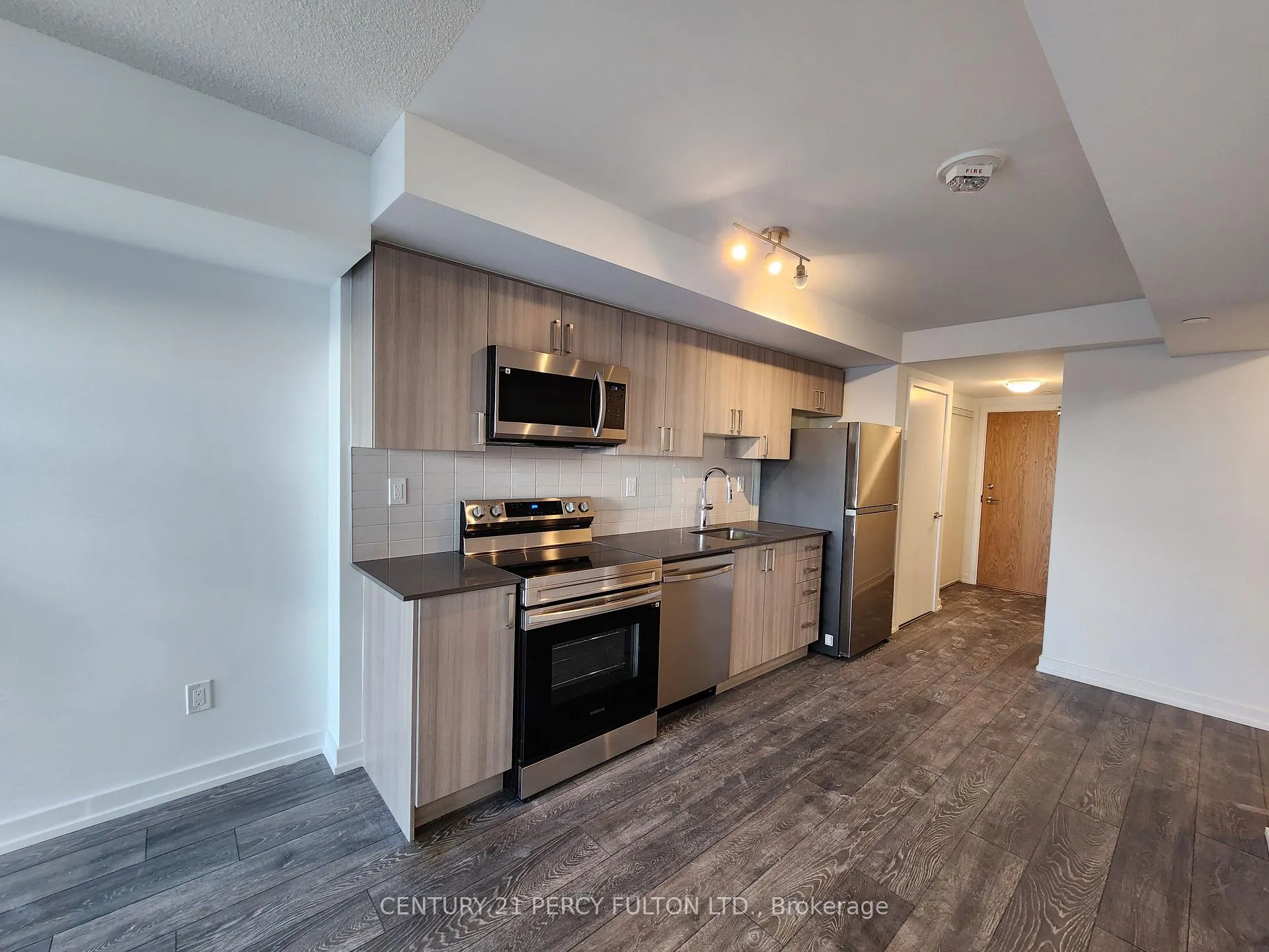 Photo 2 of Unit 1412, 1435 Celebration Drive, Pickering, Bay Ridges — HOMEH