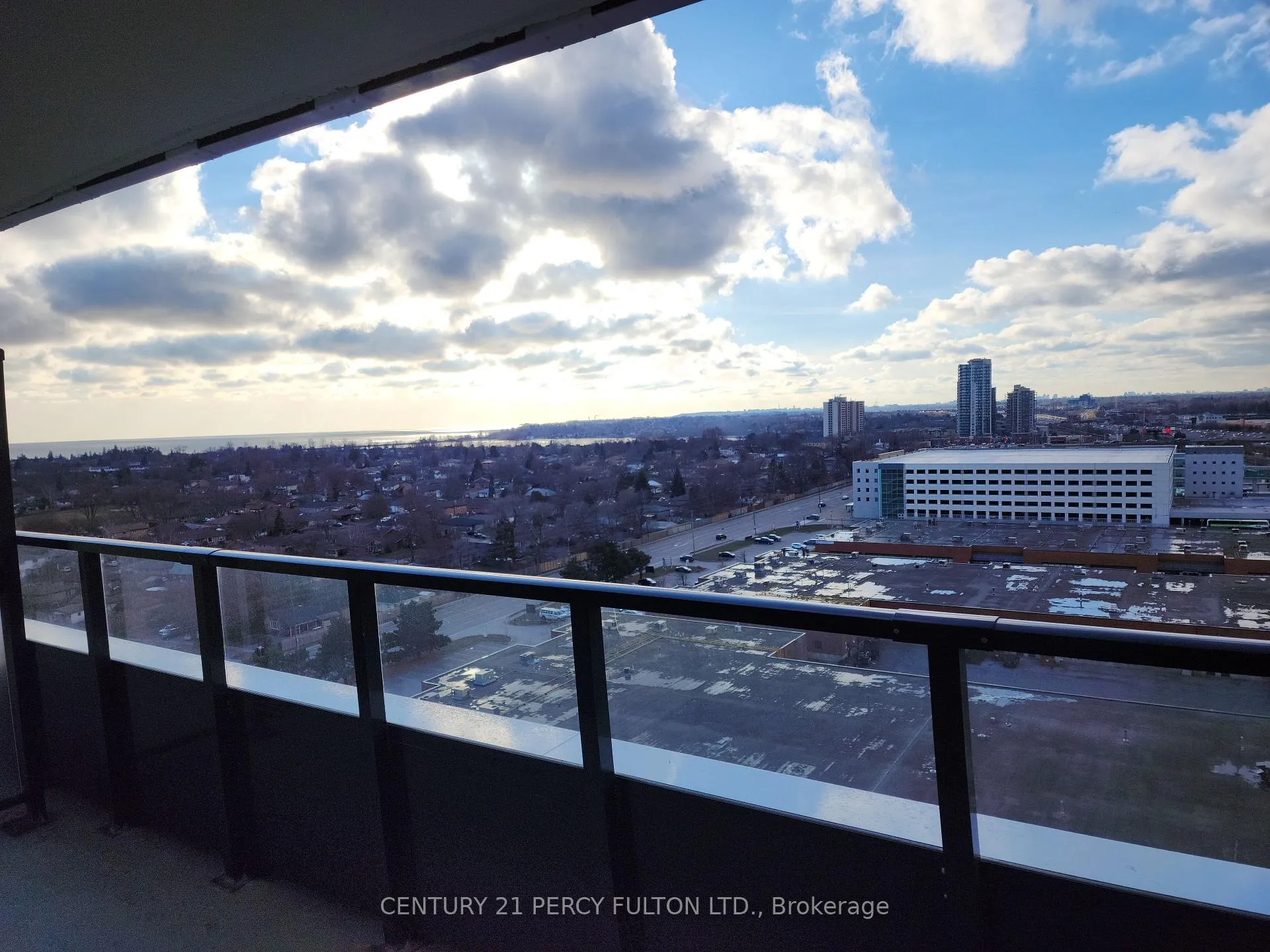 Photo 6 of Unit 1412, 1435 Celebration Drive, Pickering, Bay Ridges — HOMEH