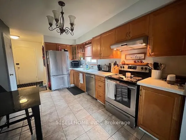 Photo 27 of 159 Elliott Street, Brampton, Brampton South — HOMEH
