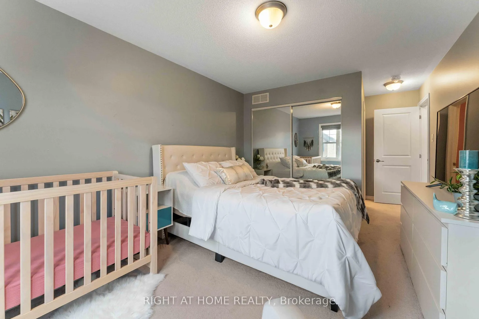 Photo 11 of 118 Helenium Lane, Ottawa, Avalon West — HOMEH