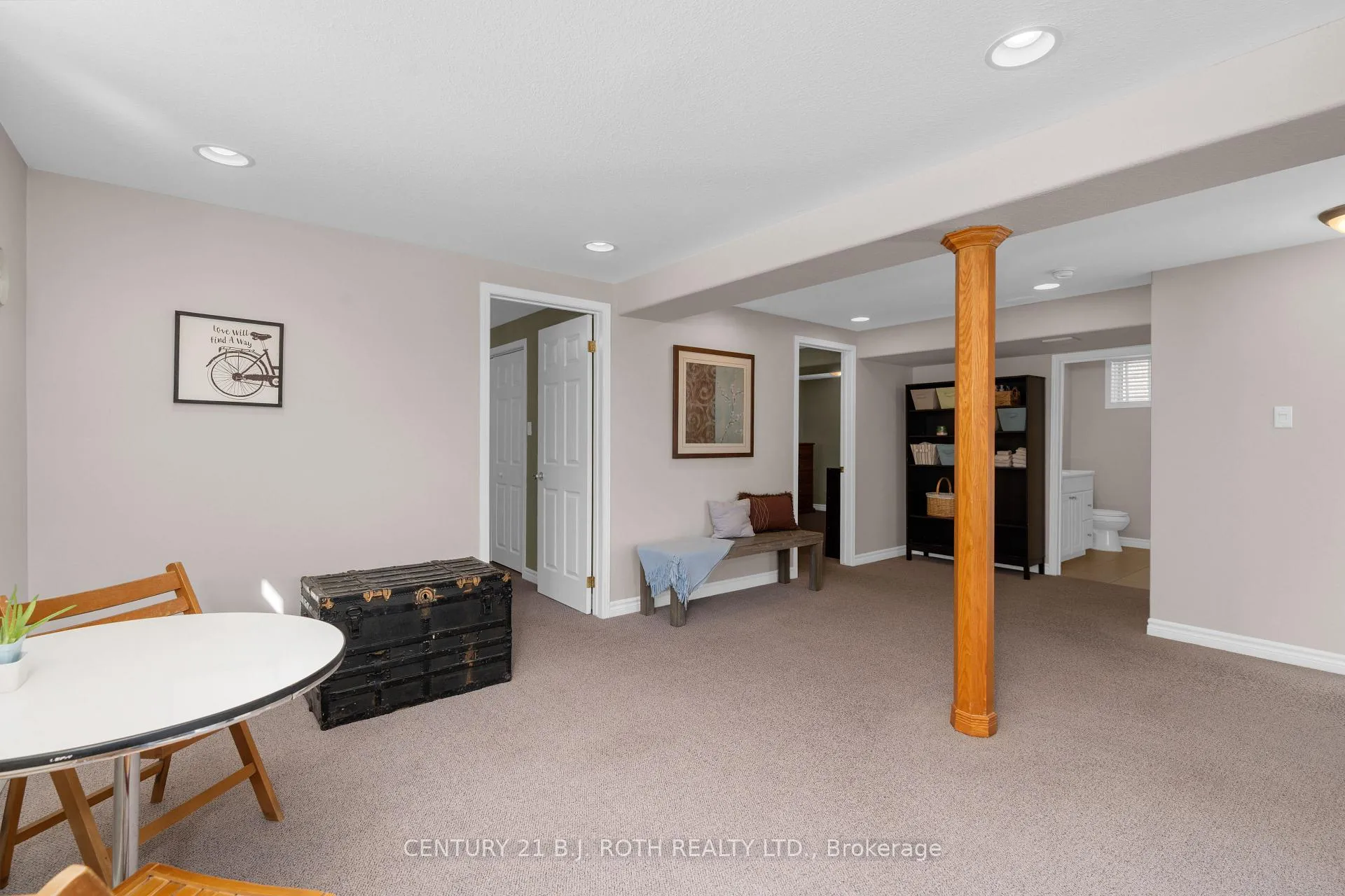 Photo 30 of 63 Kenwell Crescent, Barrie, Holly — HOMEH