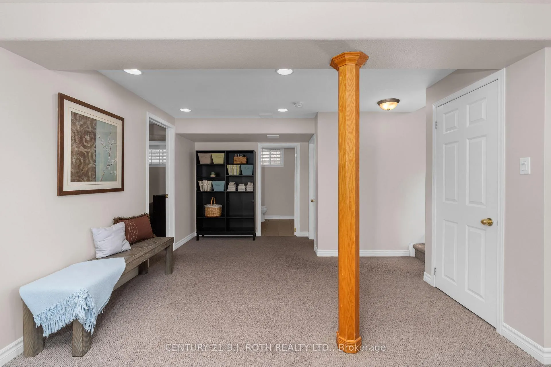 Photo 31 of 63 Kenwell Crescent, Barrie, Holly — HOMEH
