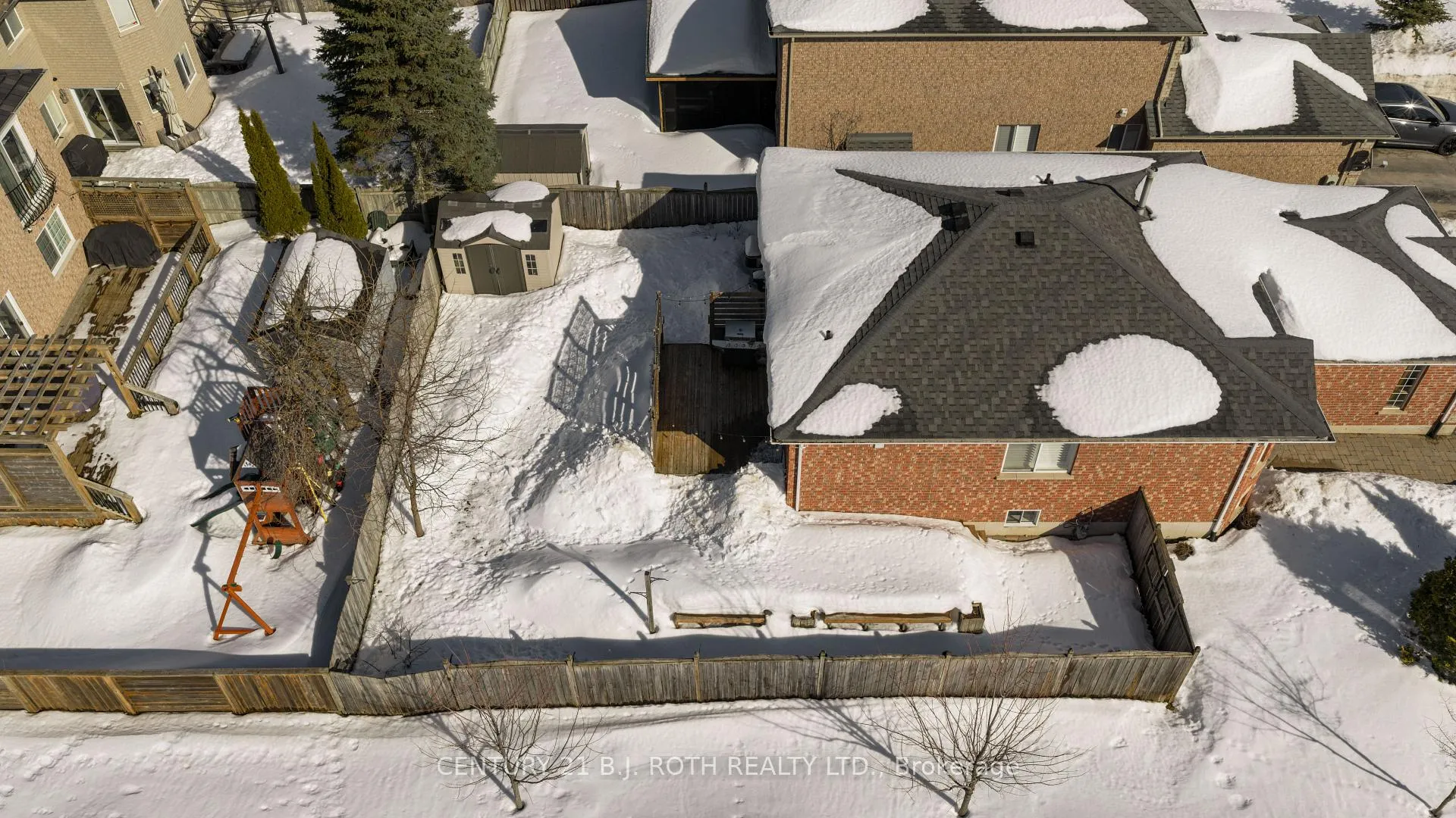 Photo 37 of 63 Kenwell Crescent, Barrie, Holly — HOMEH