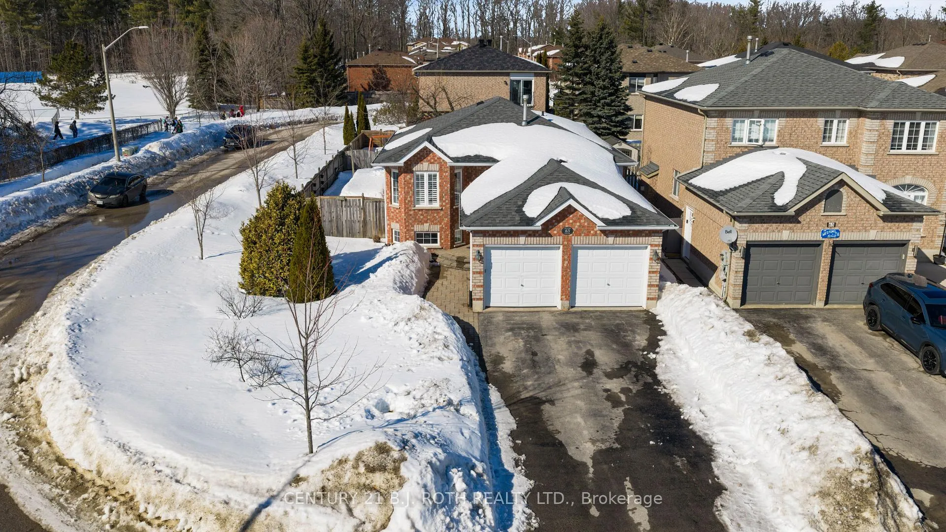 Photo 40 of 63 Kenwell Crescent, Barrie, Holly — HOMEH