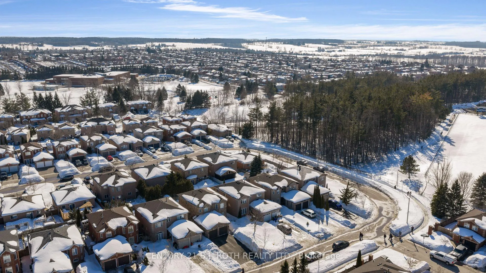 Photo 43 of 63 Kenwell Crescent, Barrie, Holly — HOMEH