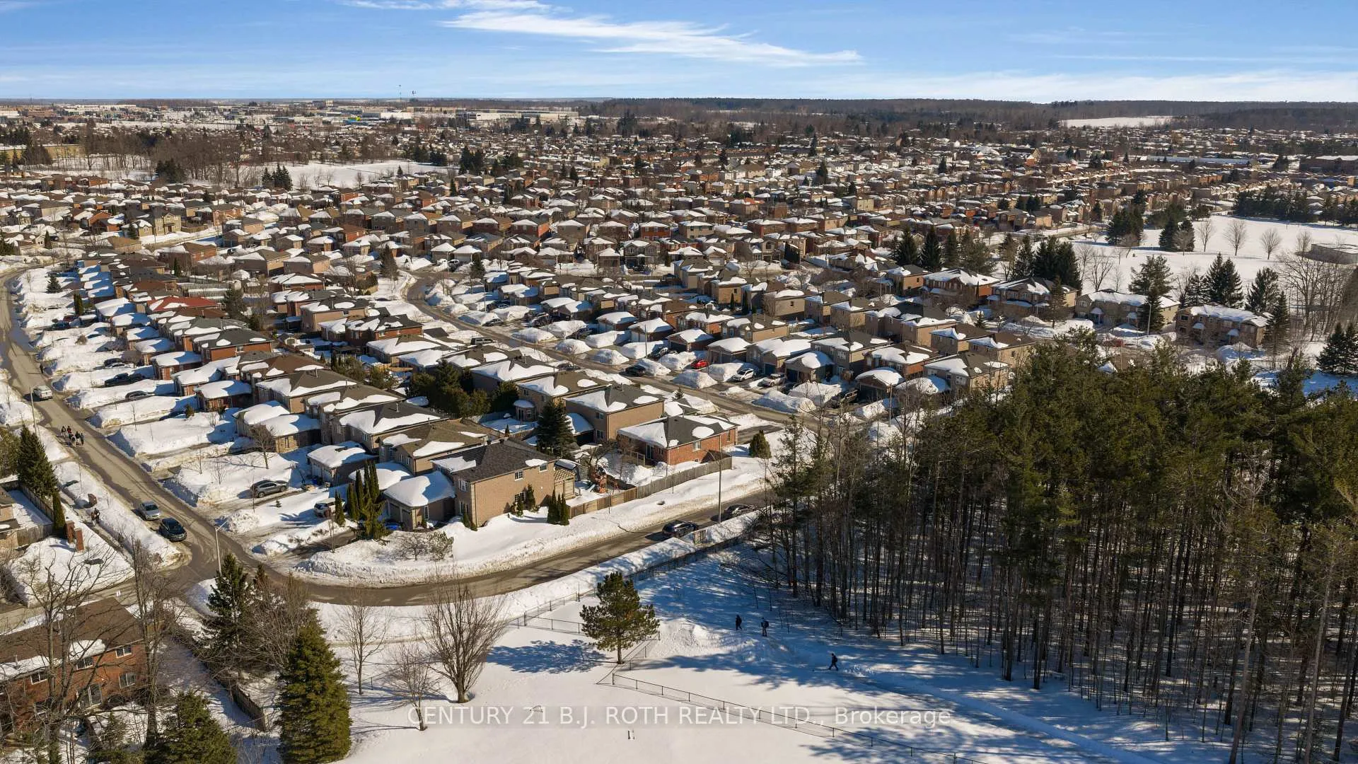 Photo 45 of 63 Kenwell Crescent, Barrie, Holly — HOMEH