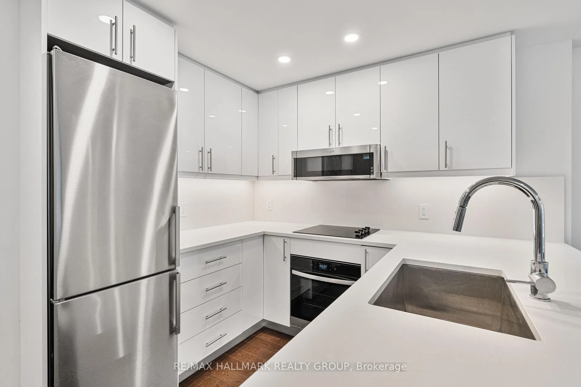 Photo 4 of Unit 409, 180 George Street, Ottawa, Lower Town/Byward Market — HOMEH