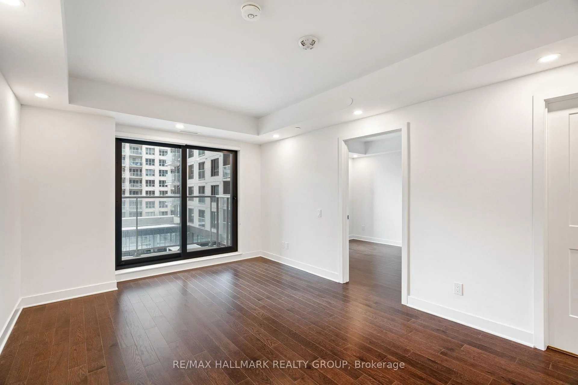Photo 9 of Unit 409, 180 George Street, Ottawa, Lower Town/Byward Market — HOMEH