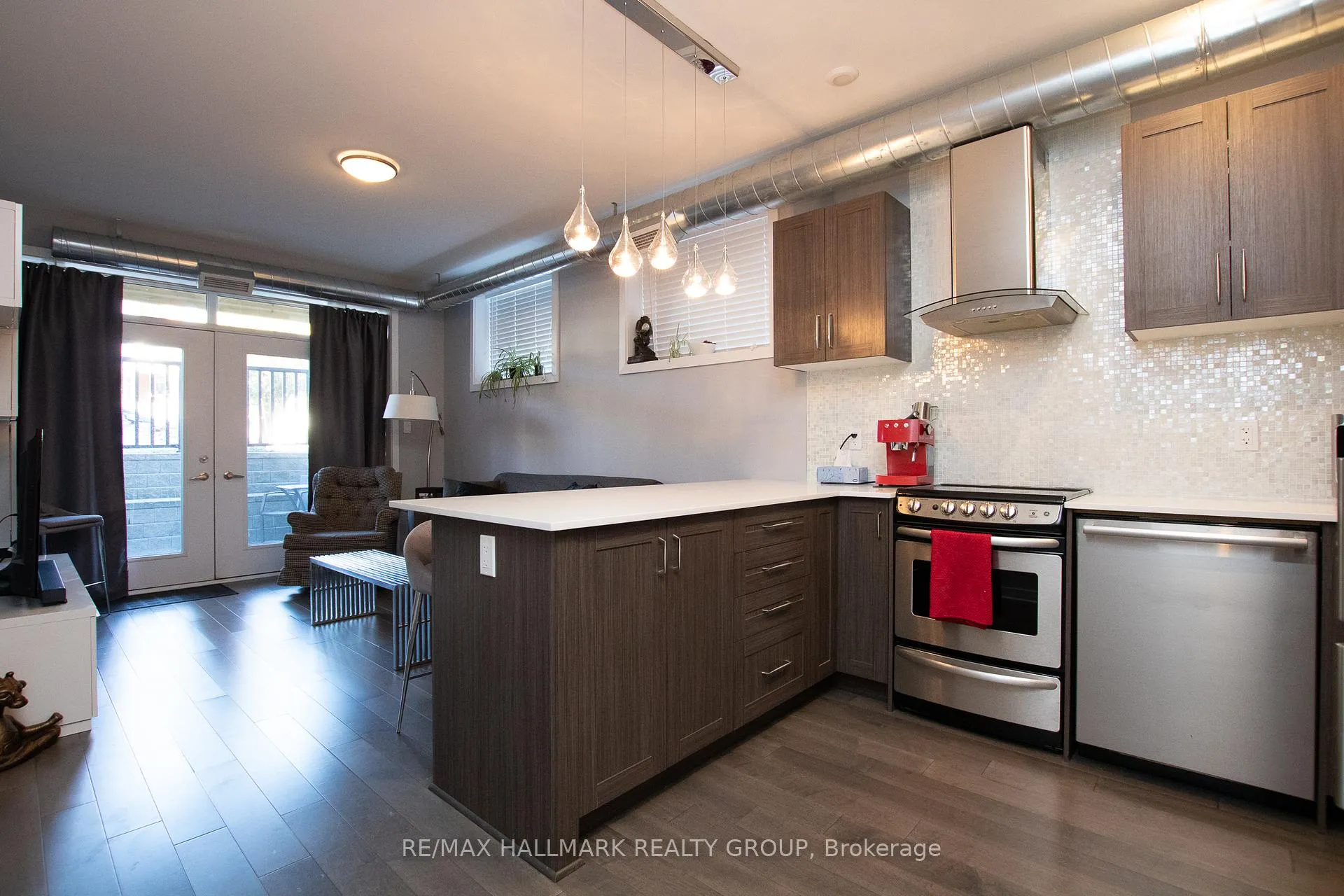 Photo 6 of Unit 101, 1308 Thames Street, Ottawa, Carlington — HOMEH