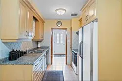 Photo 9 of Unit Main, 23 Gatesgill Crescent, North York, Downsview-Roding-CFB — HOMEH