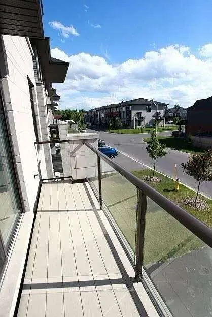 Photo 10 of 572 Labrador Crescent, Ottawa, Blossom Park/Kemp Park/Findlay Creek — HOMEH