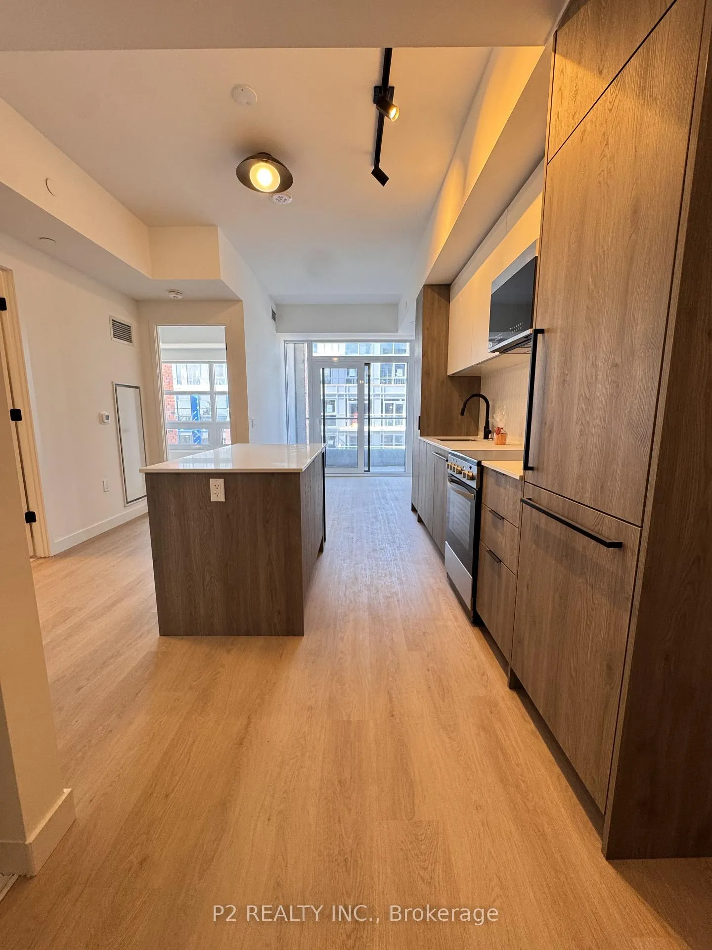 Front of Unit 719, 1635 Military Trail