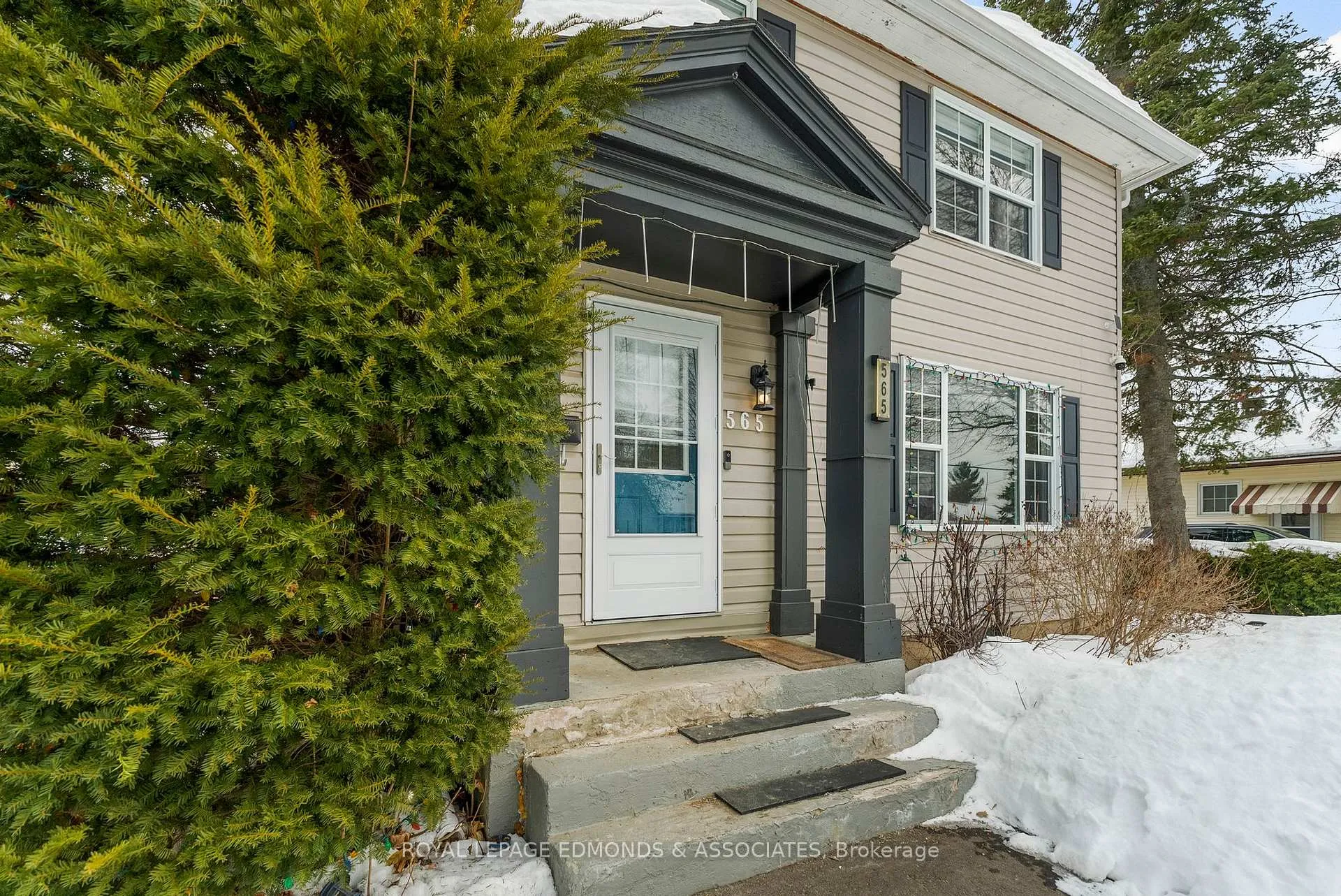 Photo 7 of 565 Elizabeth Street, Pembroke — HOMEH