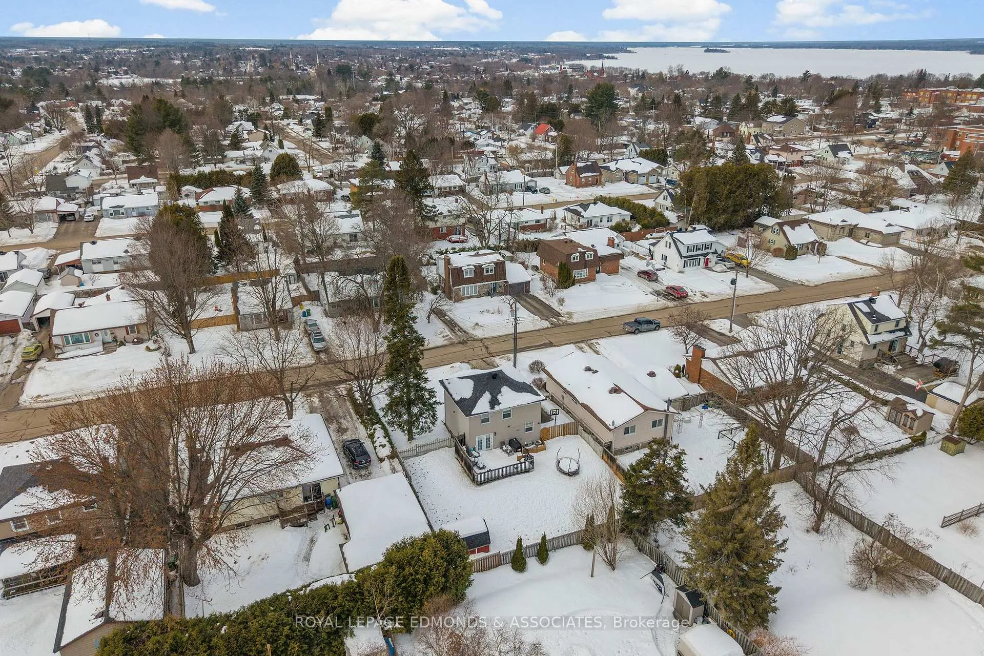 Photo 46 of 565 Elizabeth Street, Pembroke — HOMEH