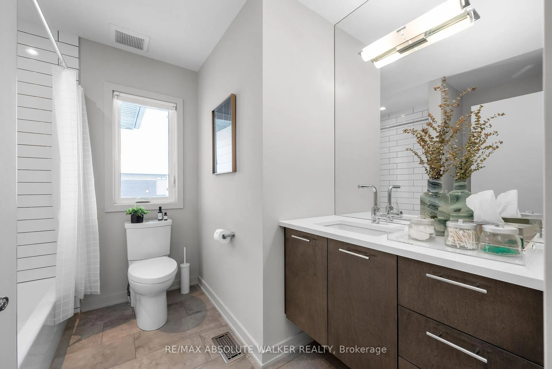 Photo 30 of 149 Stonemeadow Drive, Ottawa, Kanata - Bridlewood — HOMEH
