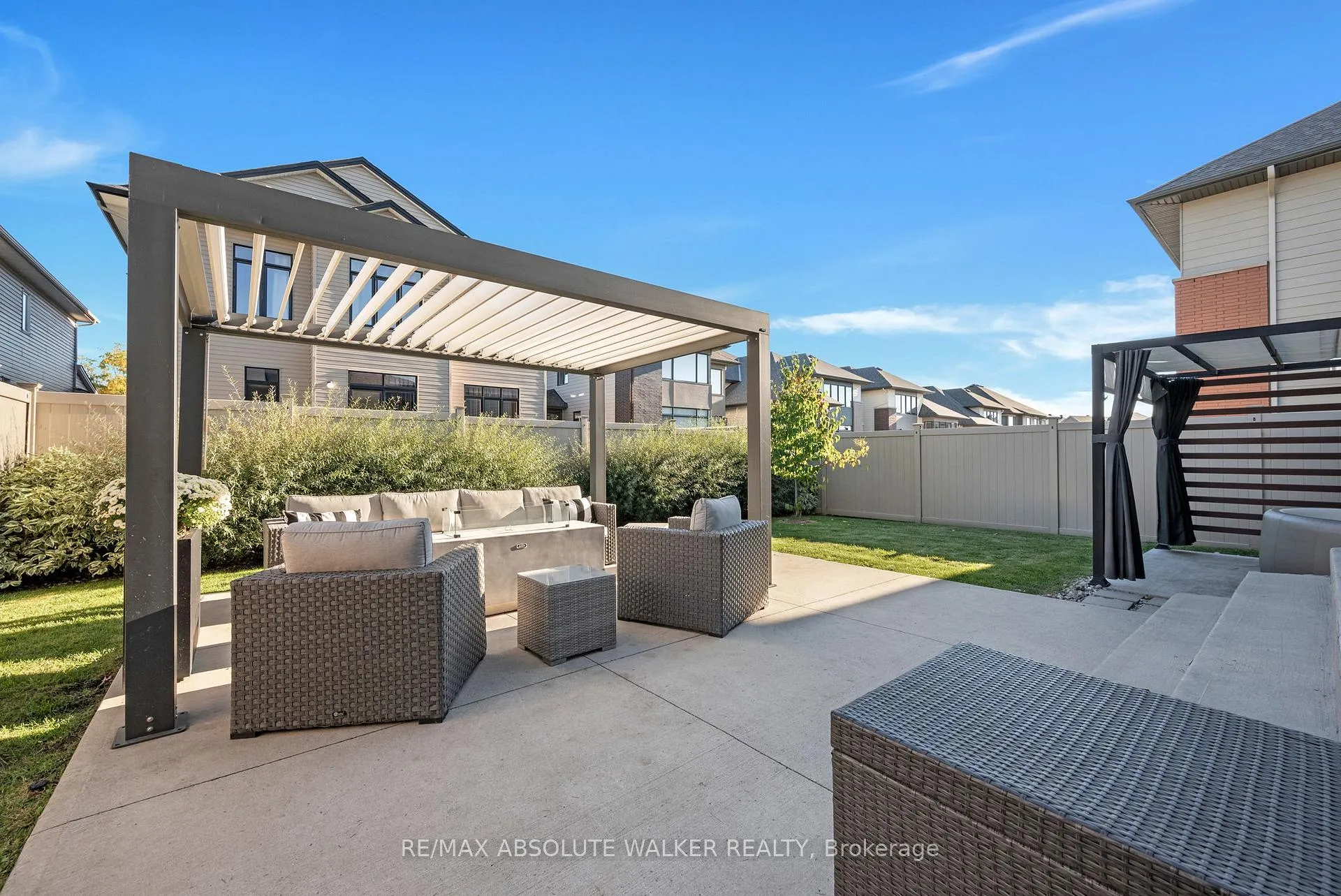 Photo 32 of 149 Stonemeadow Drive, Ottawa, Kanata - Bridlewood — HOMEH