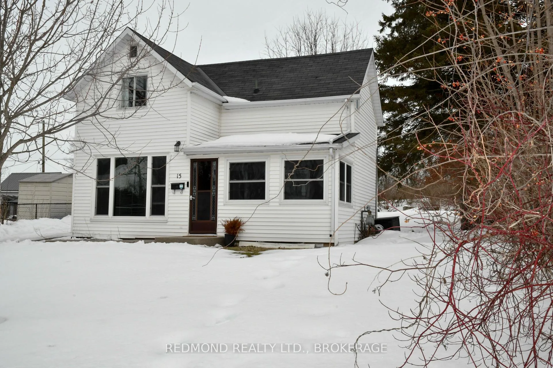 Photo 4 of 15 Osborne Street, Gananoque — HOMEH