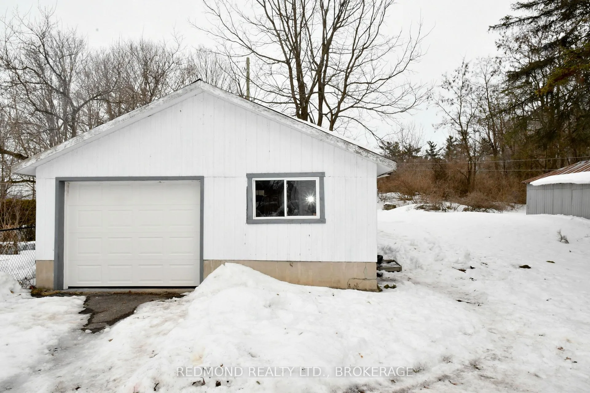 Photo 5 of 15 Osborne Street, Gananoque — HOMEH