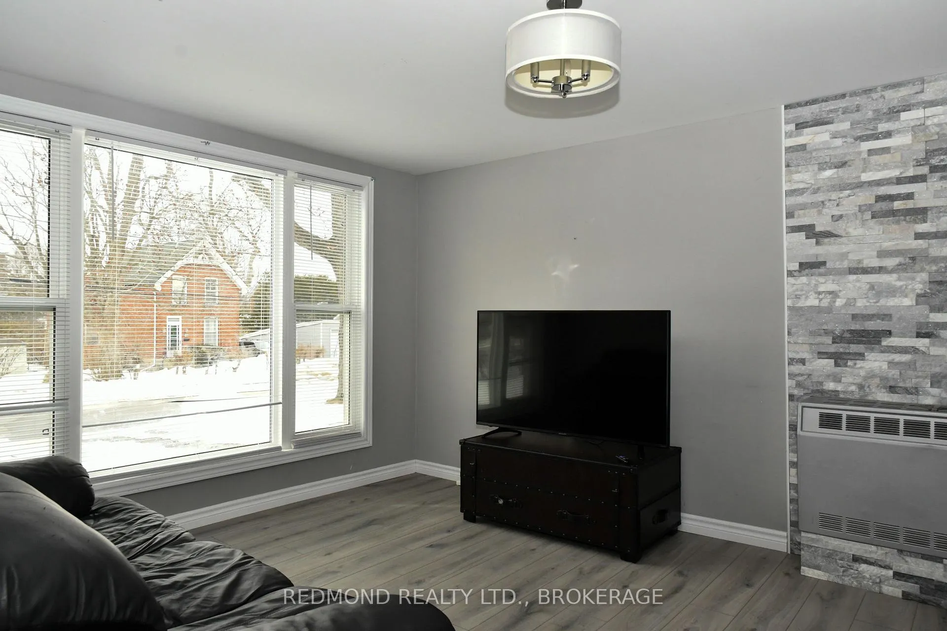 Photo 15 of 15 Osborne Street, Gananoque — HOMEH