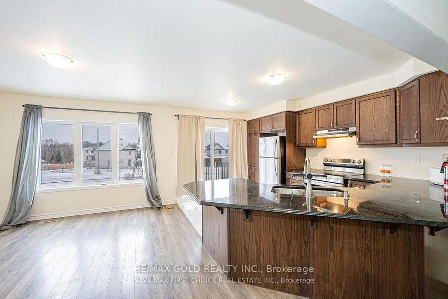 Photo 9 of 138 Watermill Street, Kitchener — HOMEH