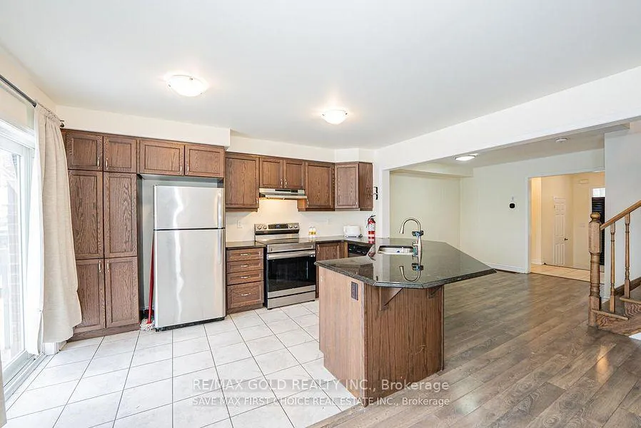 Photo 12 of 138 Watermill Street, Kitchener — HOMEH