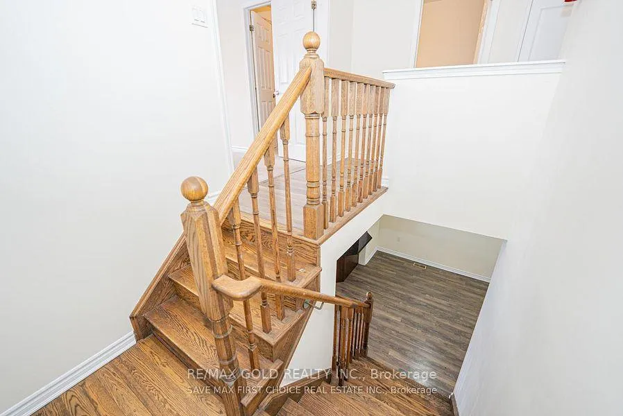 Photo 15 of 138 Watermill Street, Kitchener — HOMEH