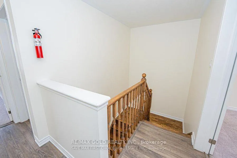 Photo 16 of 138 Watermill Street, Kitchener — HOMEH