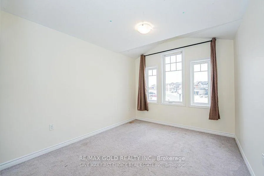 Photo 22 of 138 Watermill Street, Kitchener — HOMEH