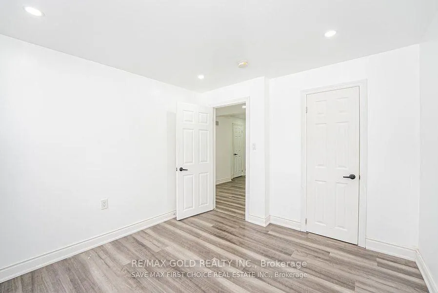 Photo 29 of 138 Watermill Street, Kitchener — HOMEH
