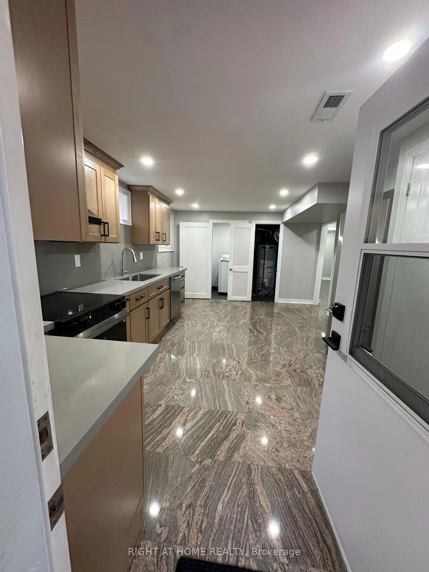 Photo 4 of 3252 Palmer Drive, Burlington, Palmer — HOMEH