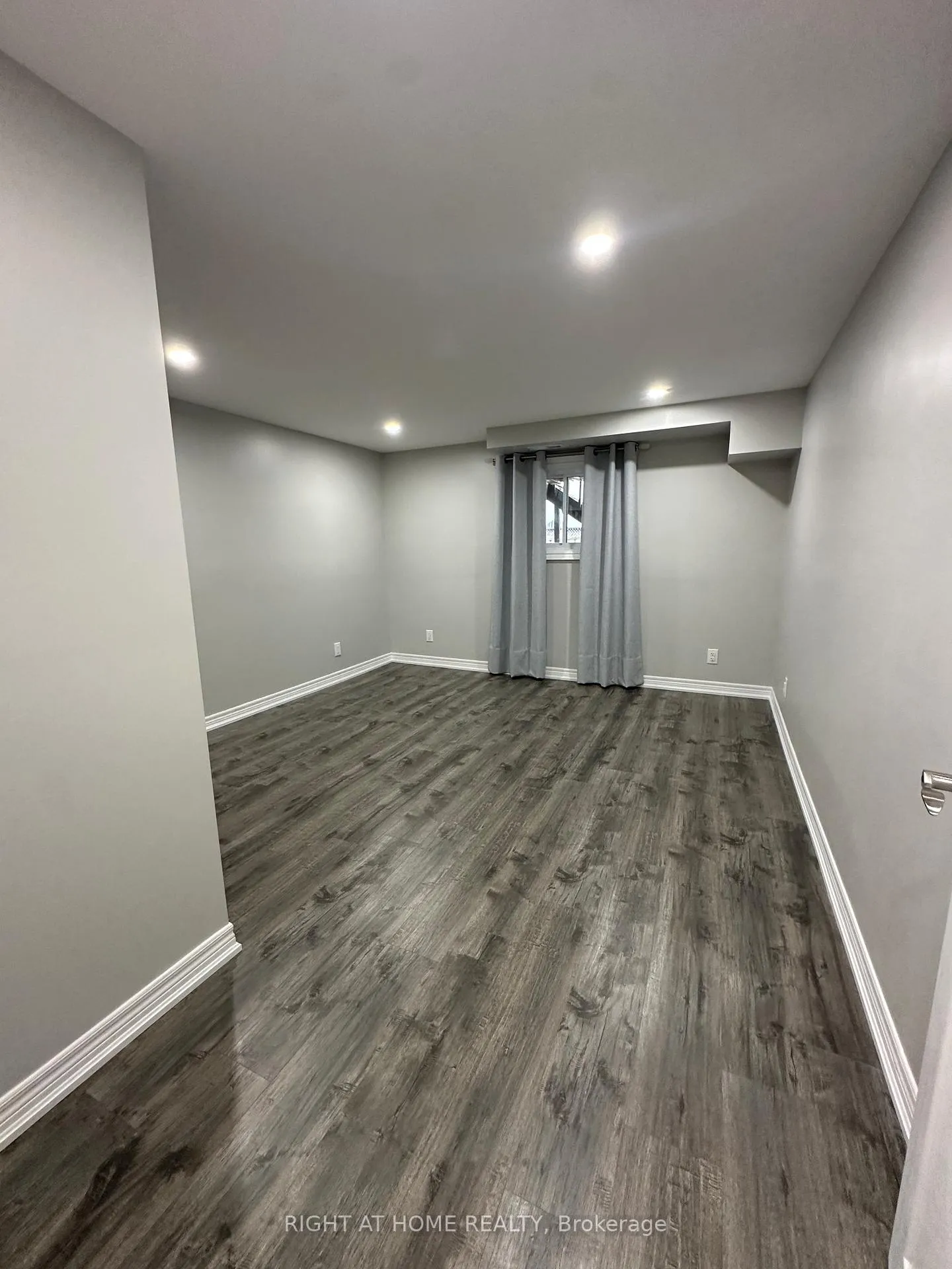 Photo 12 of 3252 Palmer Drive, Burlington, Palmer — HOMEH