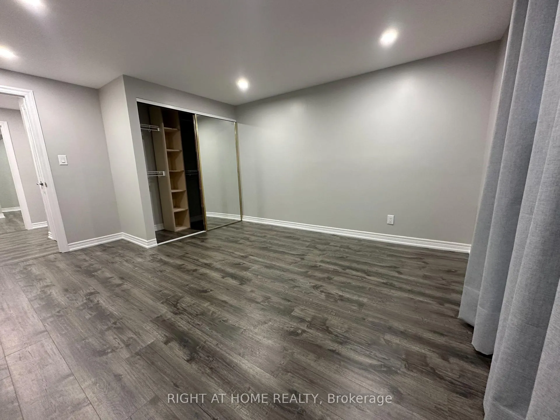 Photo 13 of 3252 Palmer Drive, Burlington, Palmer — HOMEH