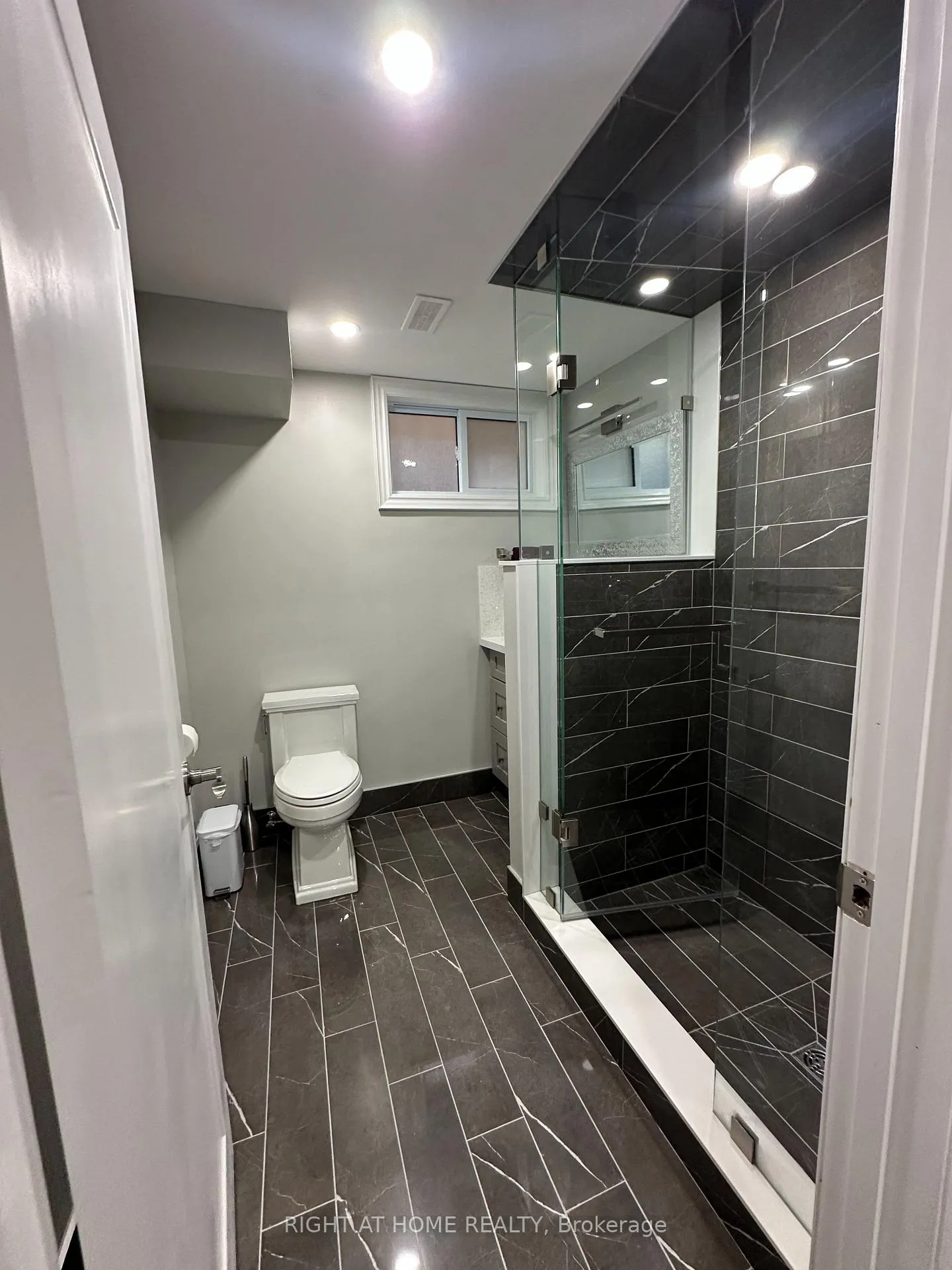Photo 14 of 3252 Palmer Drive, Burlington, Palmer — HOMEH