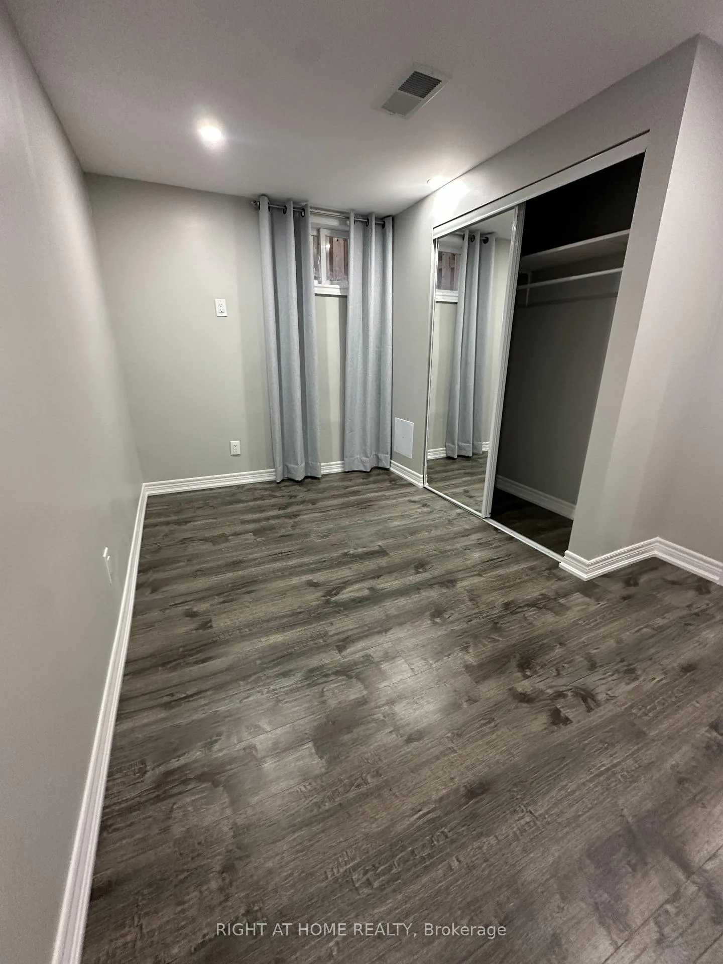 Photo 17 of 3252 Palmer Drive, Burlington, Palmer — HOMEH