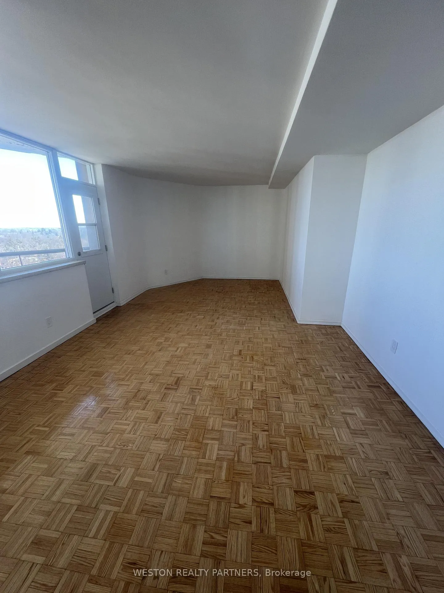 Photo 4 of Unit PH3, 171 Erskine Avenue, Toronto, Mount Pleasant West — HOMEH