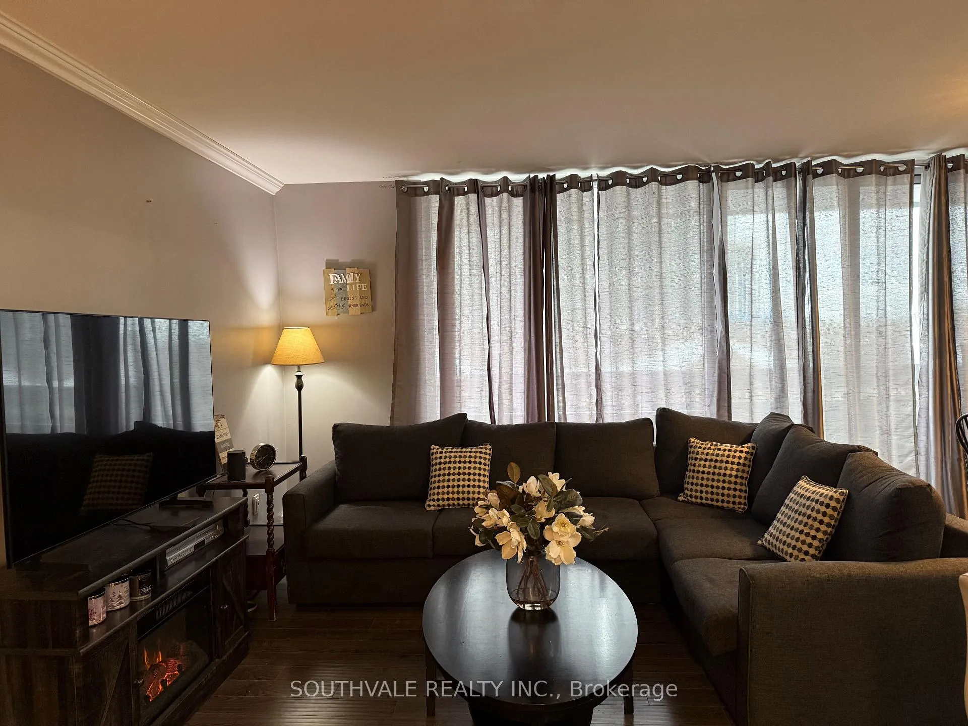 Photo 4 of Unit 601, 1210 Radom Street, Pickering, Bay Ridges — HOMEH