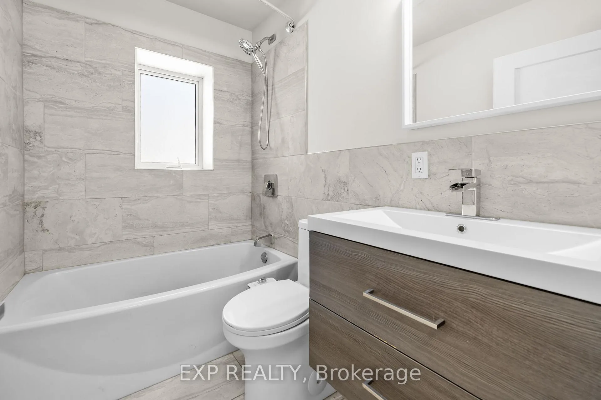 Photo 14 of 1377 Mcmahon Avenue, Ottawa, Emerald Woods/Sawmill Creek — HOMEH