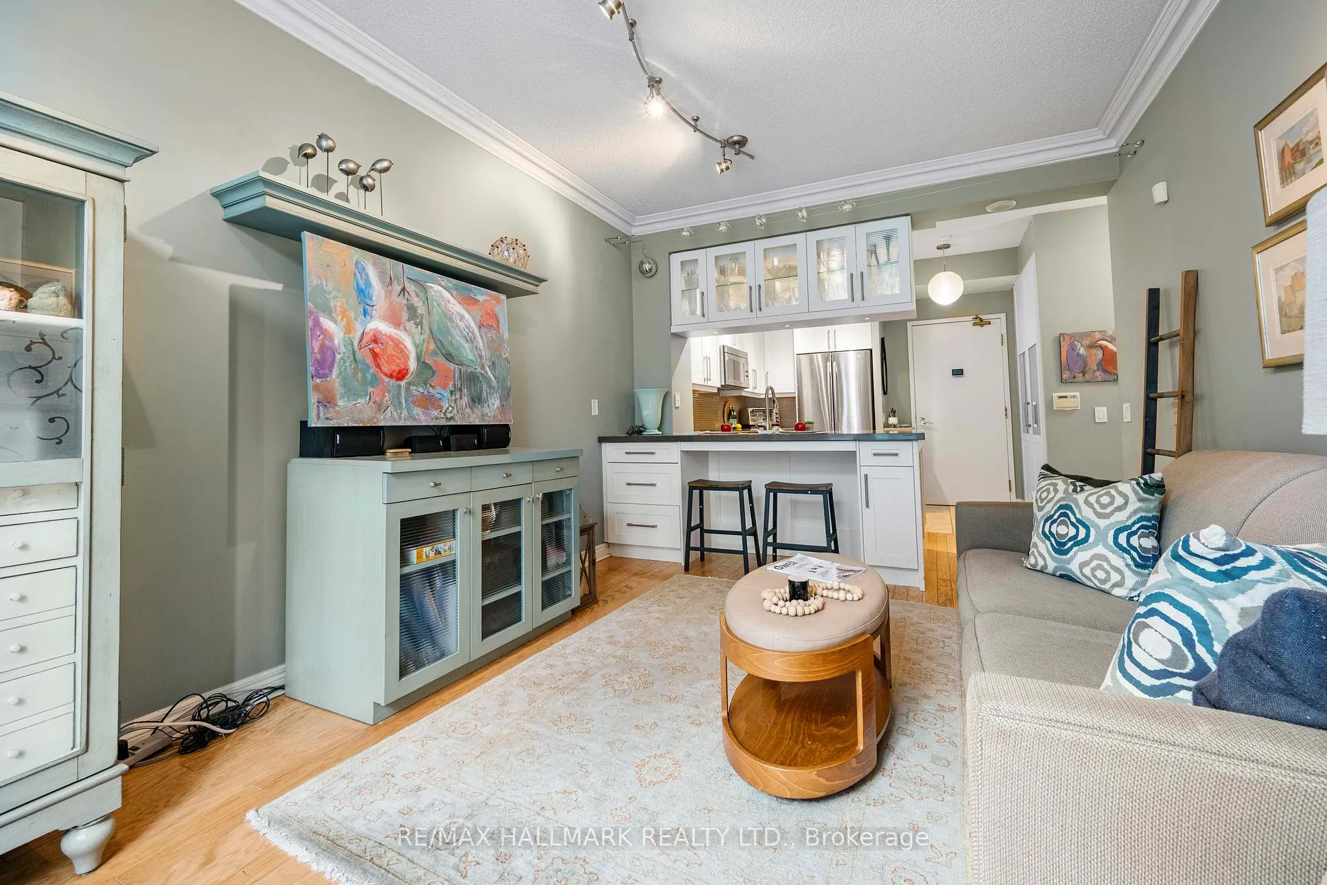 Photo 13 of Unit 224, 9 Boardwalk Drive, Toronto, The Beaches — HOMEH