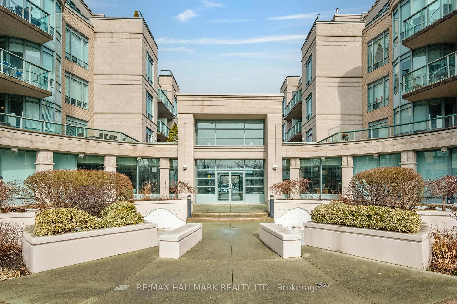 Photo 27 of Unit 224, 9 Boardwalk Drive, Toronto, The Beaches — HOMEH
