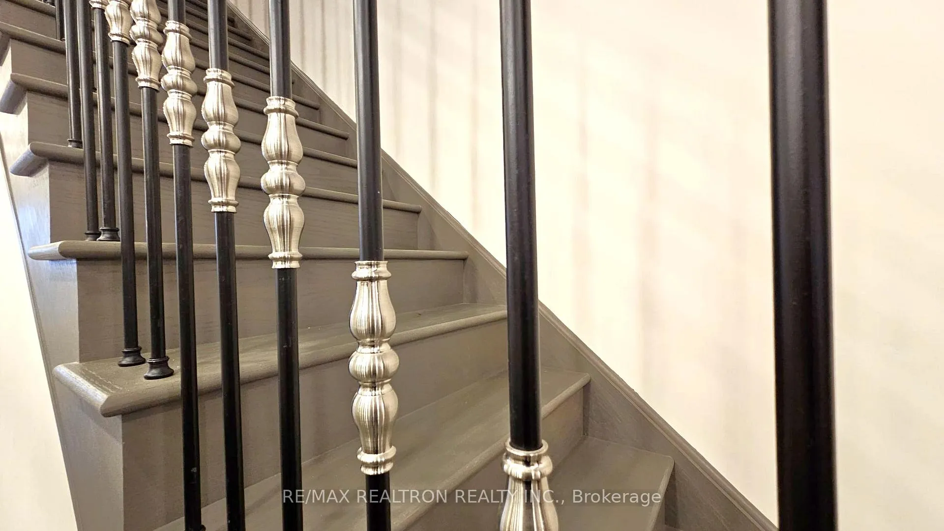 Photo 9 of 2202 Donald Cousens Parkway, Markham, Cornell — HOMEH