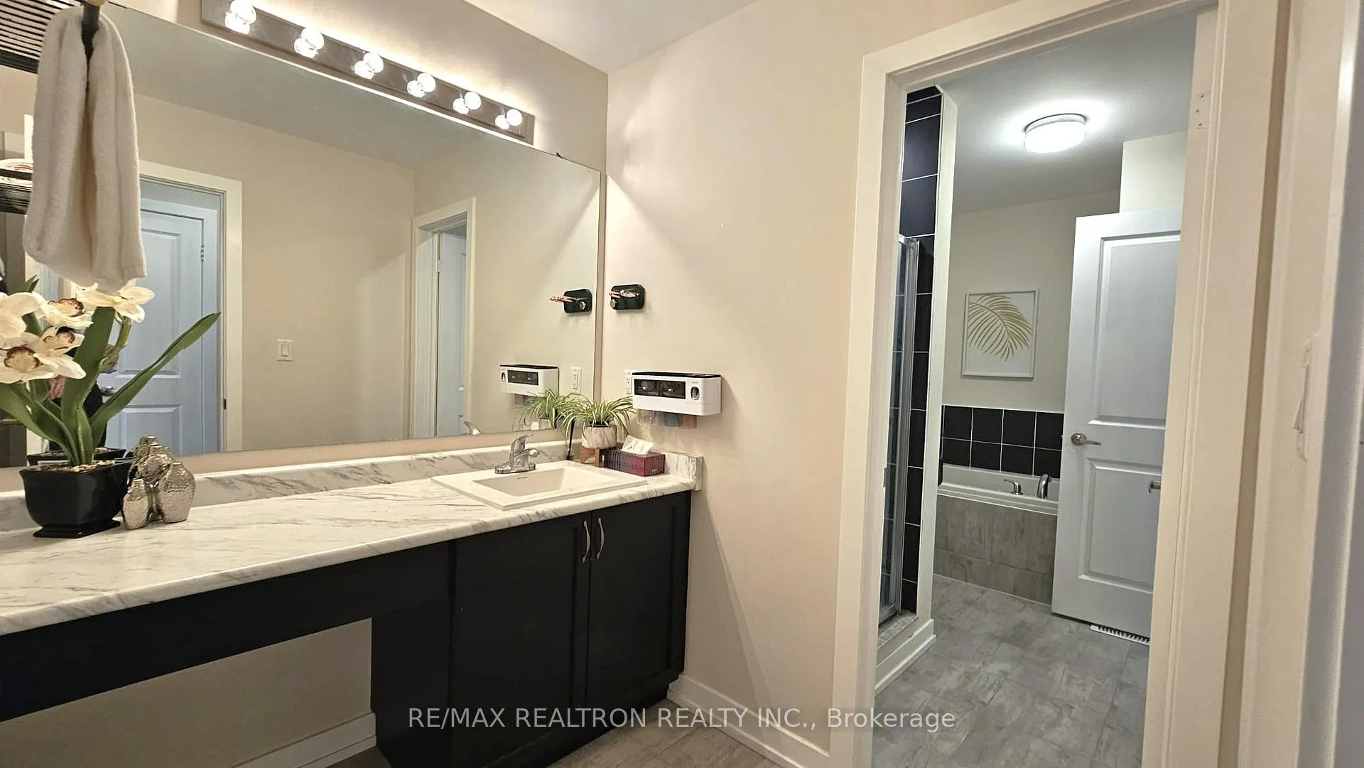 Photo 15 of 2202 Donald Cousens Parkway, Markham, Cornell — HOMEH
